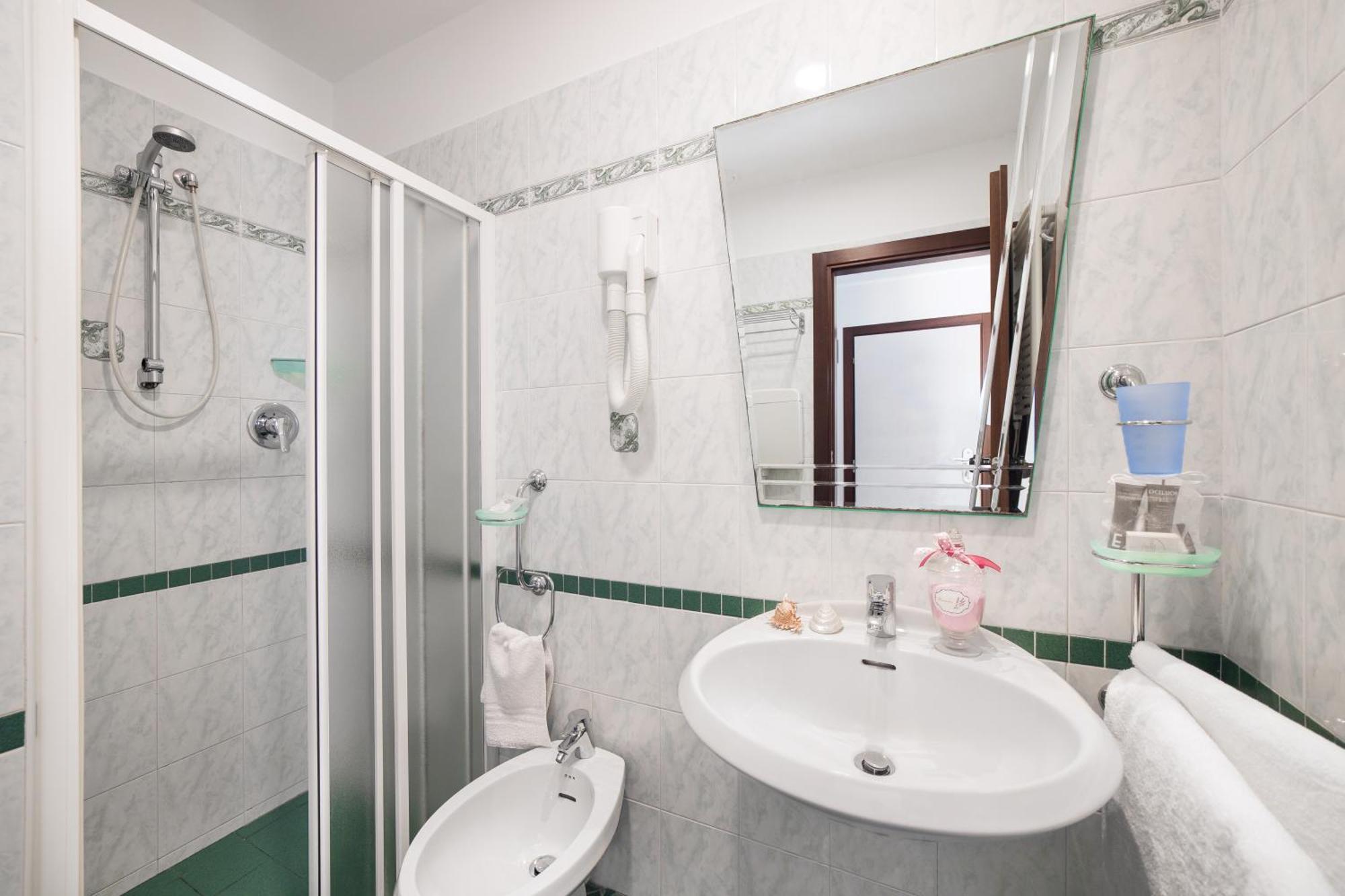 Viva Beach Hotel Rimini Kültér fotó